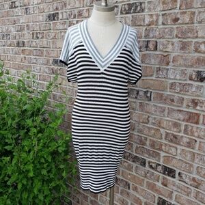 NWT BCBGeneration Striped Batwing V-Neck Dress S